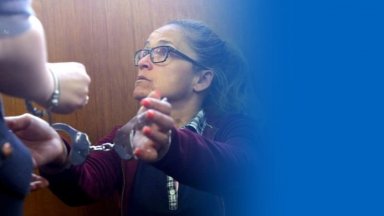 Вицепрезидентът Илияна Йотова помилва осъдената за корупция бивша кметица на