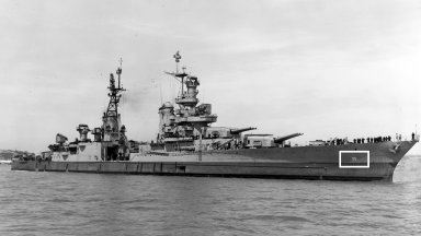 Историята на тежкия американски крайцер Индианаполис е една от най парадоксалните