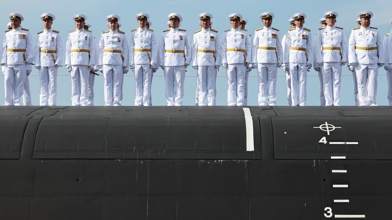 Украйна твърди, че е "хакнала" ключова руска ядрена подводница