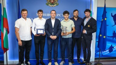 Министърът на спорта поздрави тенис федерацията след финала на US Open
