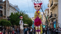 Карнавално лято с 6Fest в София - шествия, марионетки, куклен театър и цирк