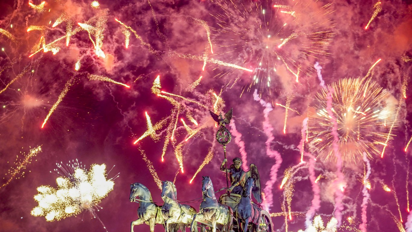 Няма средства: Прочутото новогодишно парти пред Брандебургската врата остава в историята