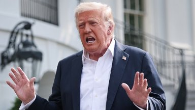 Американският президент Доналд Тръмп заведе дело за 15 млрд долара
