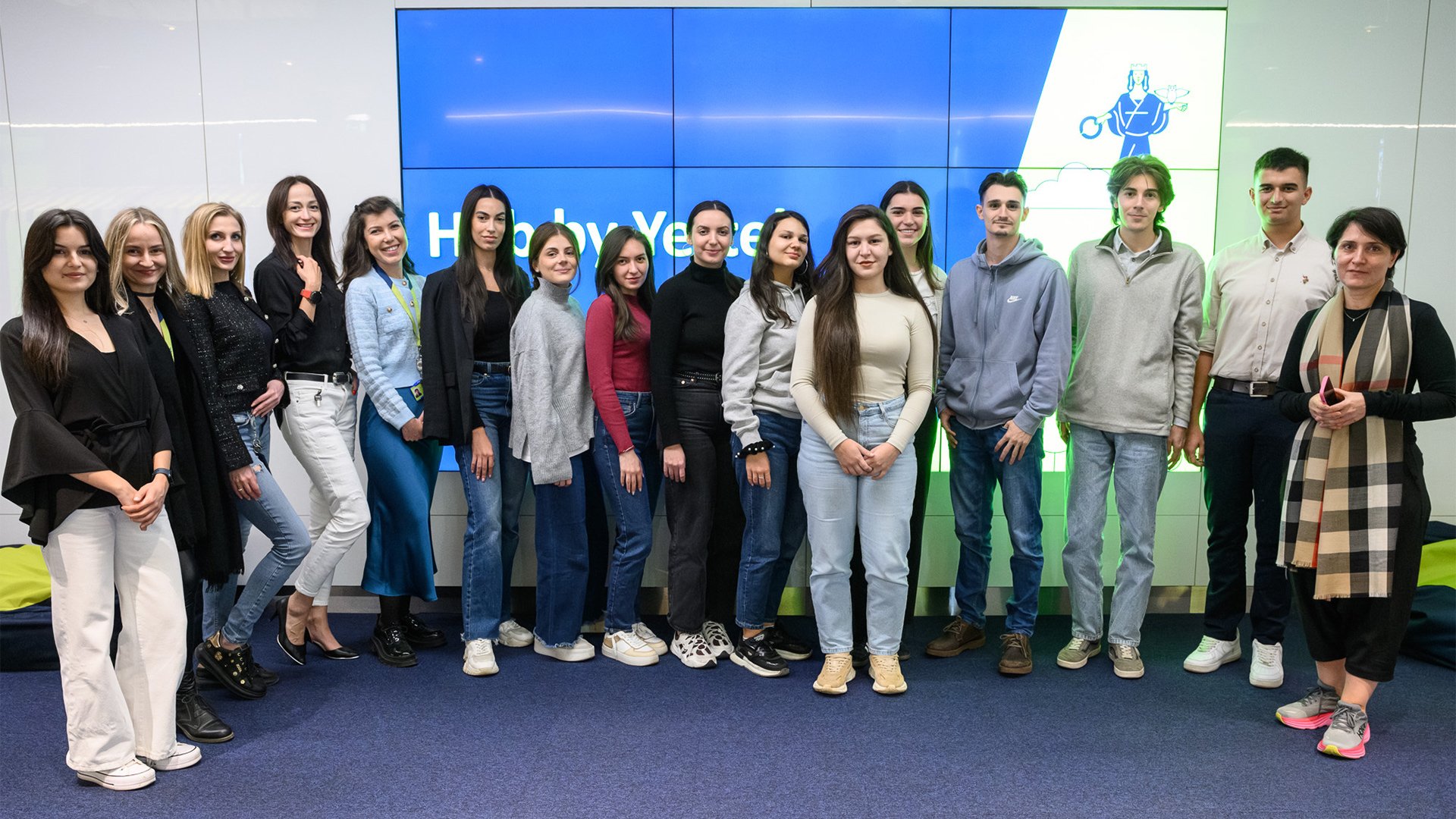 Стажанти от миналогодишното издание на програмата

