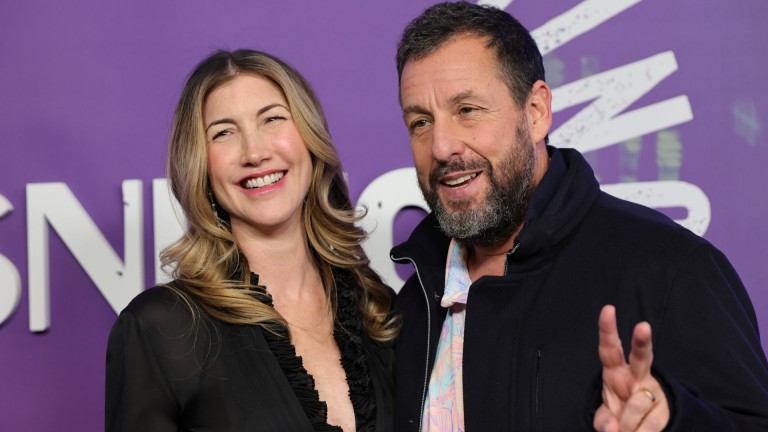 Адам Сандлър разкри тайната на 22-годишния си брак с Джаки