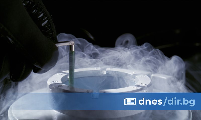 Виж още Родиха се първите близнаци в света от ембриони,