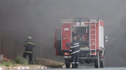 Пожар горя край бургаския квартал Банево