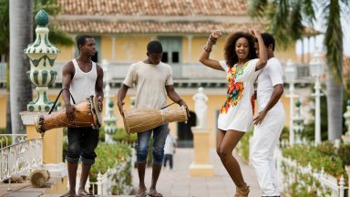 Viva Cuba: Когато от покрива на града се чува музиката на Хавана