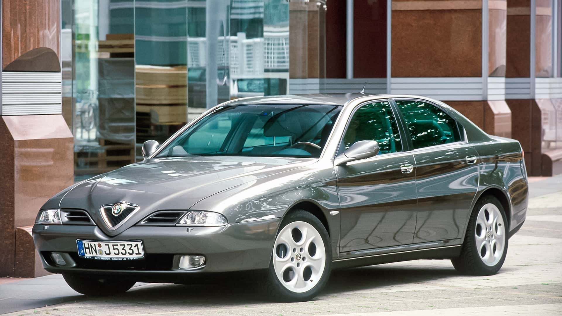 Alfa Romeo 166
