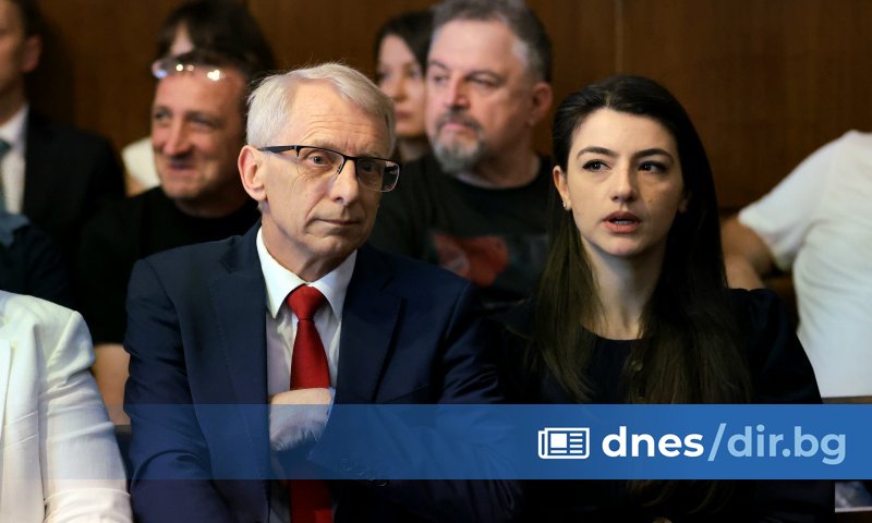 От Продължаваме промяната се оплакаха от натиск над техни представители