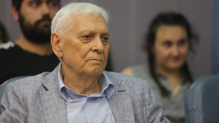 Доц. Георги Лозанов: Ивайло Знеполски бе интелектуалец от френски тип - подобно на Емил Зола, който е съвест на нацията