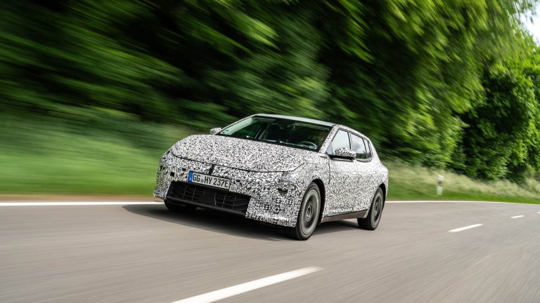 Kia EV4 премина успешно 120 000 км по европейските пътища и на пистата