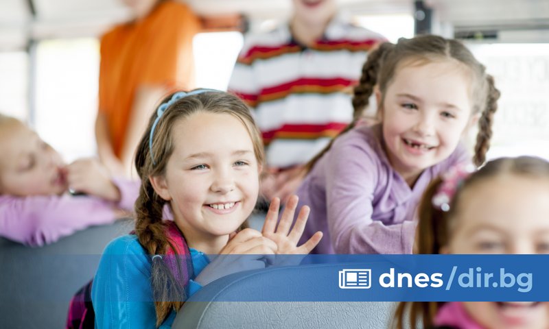 Виж още Попречиха на пиян шофьор да кара първолаци на