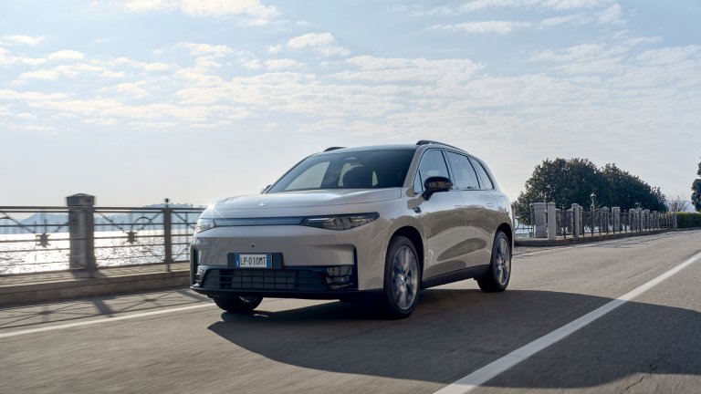 Leapmotor пуска на пазара модела C10 със задвижване на всички колела