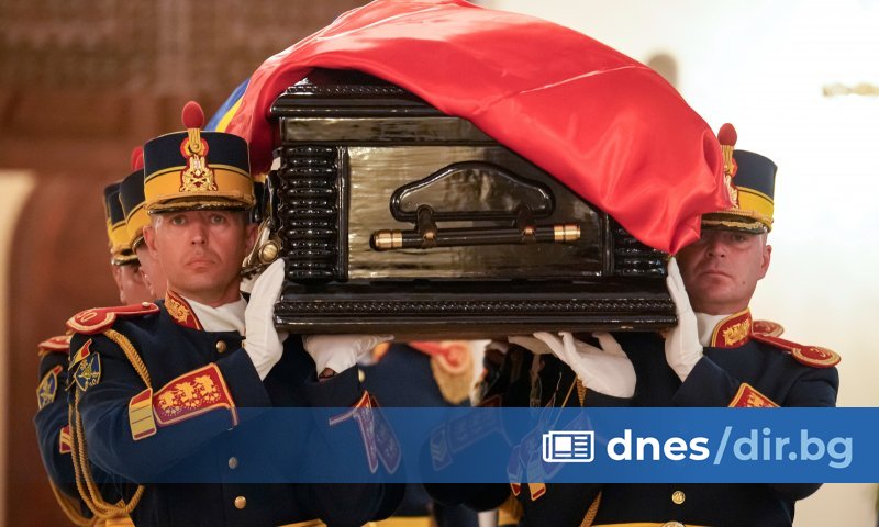 Днес румънците отдават последна почит на Йон Илиеску.БалканитеАнулираха президентския мандат
