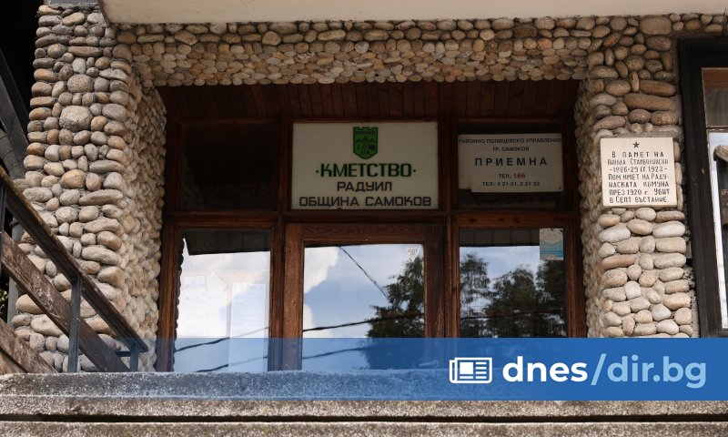 Двегодишно дете падна от тераса с височина около два метра