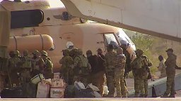 Москва иска друга паравоенна групировка да поеме от "Вагнер" охраната на президента на ЦАР 