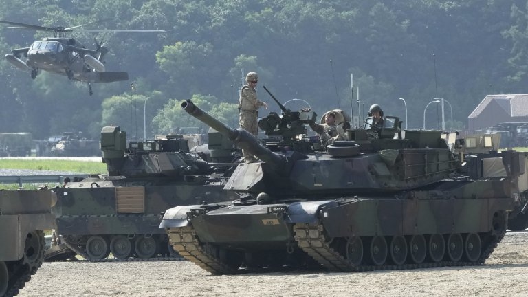 Арестуваха американски войник за опит да предаде секретни данни за танковете "Ейбрамс" на Русия