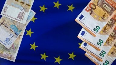 От декември тръгва продажбата на стартовите комплекти с евромонети за граждани и бизнес