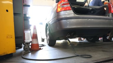 Служители на отдел Икономическа полиция към Столичната дирекция на вътрешните