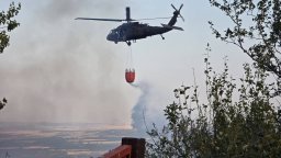 Пожарът край Сунгурларе стигна до село Скала, изгоряха къщи, евакуираха хората