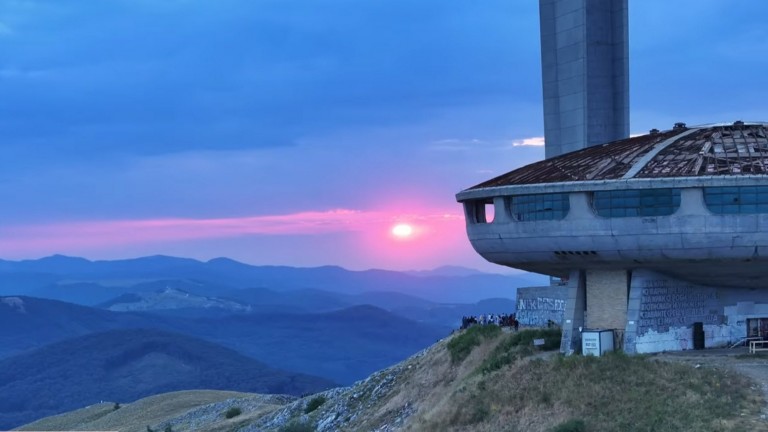 На OPEN BUZLUDZHA от 15 до 17 август се очакват три магически музикални вечери и сцена като никоя друга
