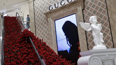 "Шумният лукс" се завръща в преследване на отегчените потребители