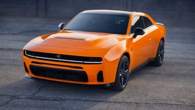 Слух: Dodge подготвя Charger Hellcat с V8 за 2028 г.