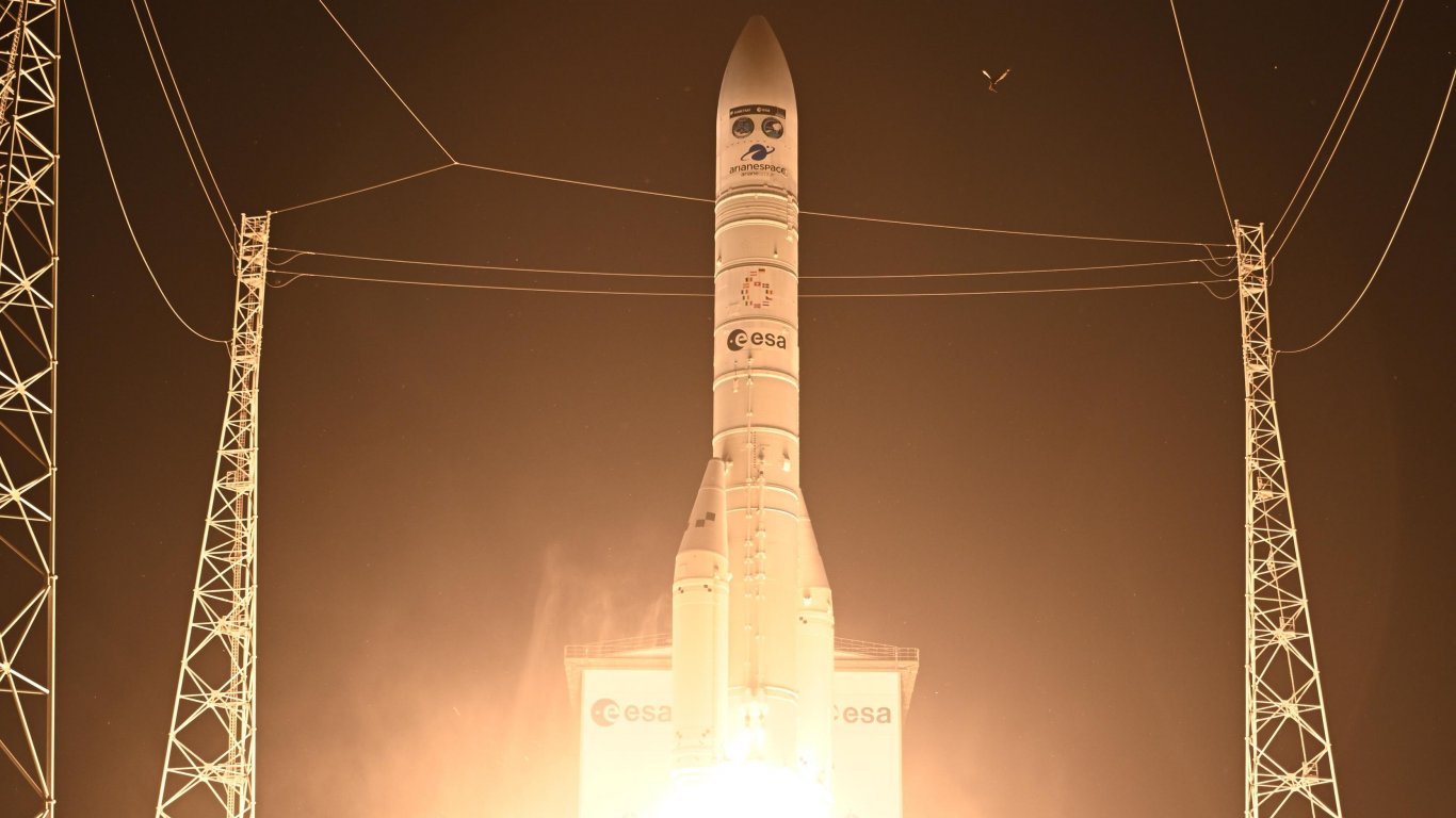 Трети полет за европейската ракета "Ариана 6"