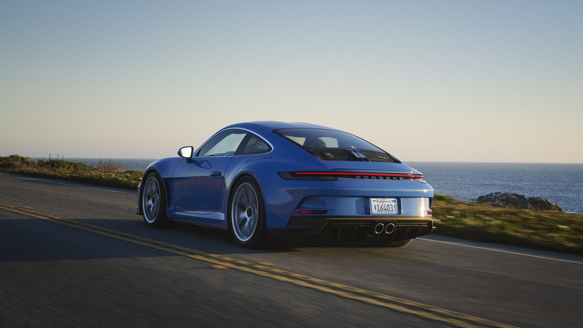 Porsche 911 S/T 
