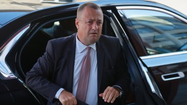 Министър Иванов поиска оставката на шефа на ВиК-Ловеч заради режима на водата