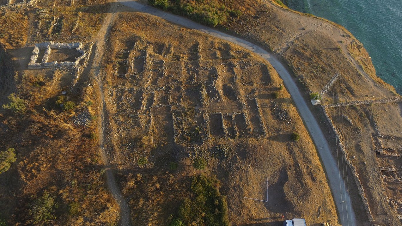 Археологически разкопки на нос Калиакра разкриха находки от XIV век