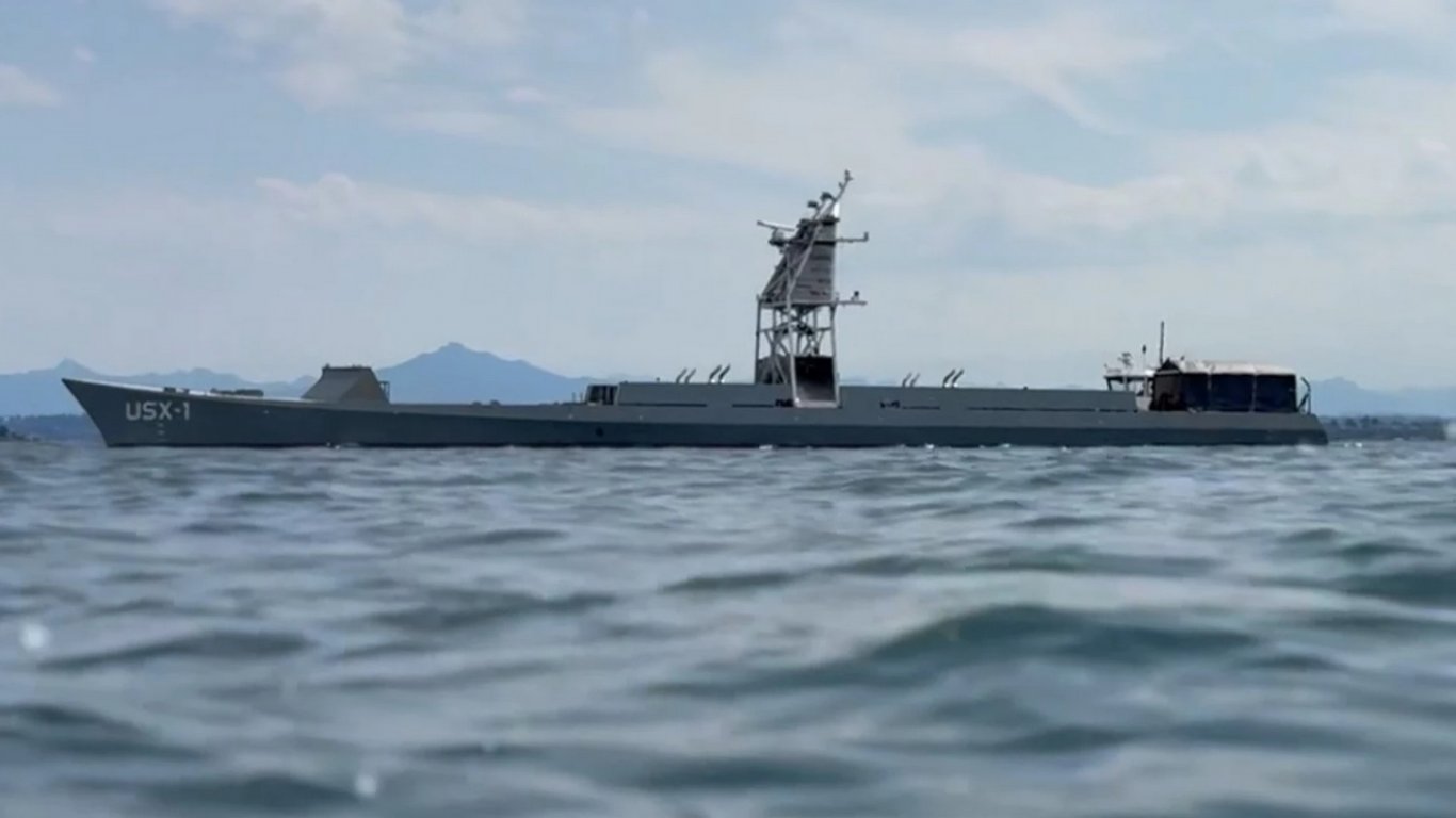 САЩ пусна на вода автономен боен кораб