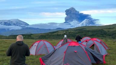 Виж още След труса в Камчатка Вулкан изригна цунами удари