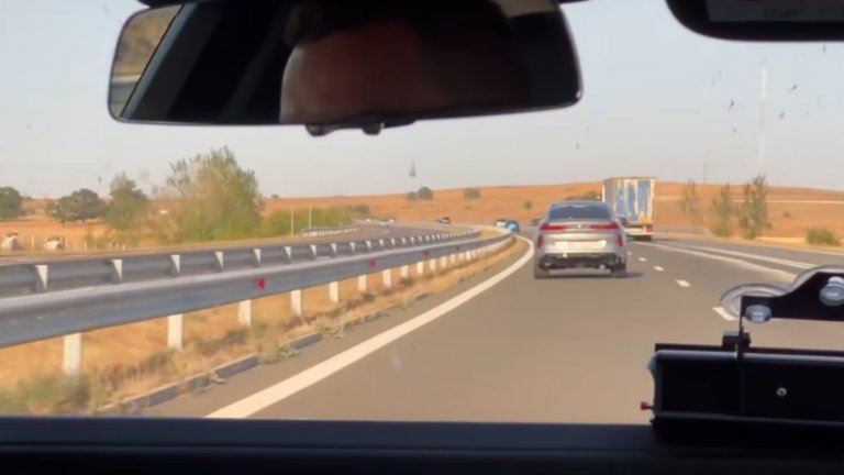 Гроздан Караджов и НСО преследват джигит с 210 км/ч по АМ "Тракия" (видео)