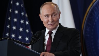 Доналд Тръмп предложи на Владимир Путин едно добре хореографирано завръщане