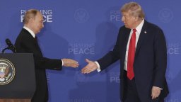 Тръмп и Путин планират нова среща с домакин Орбан
