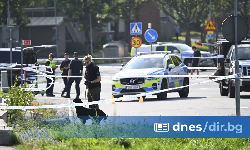 Мъж на около 20 години беше убит, а друг мъж