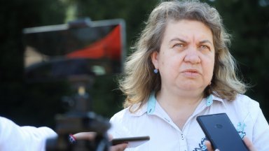 Конституцията и законите са предвидили съвместна компетентност по определени въпроси