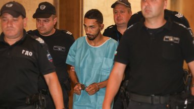 21 годишният Виктор Илиев който буквално влетя с аудито си в