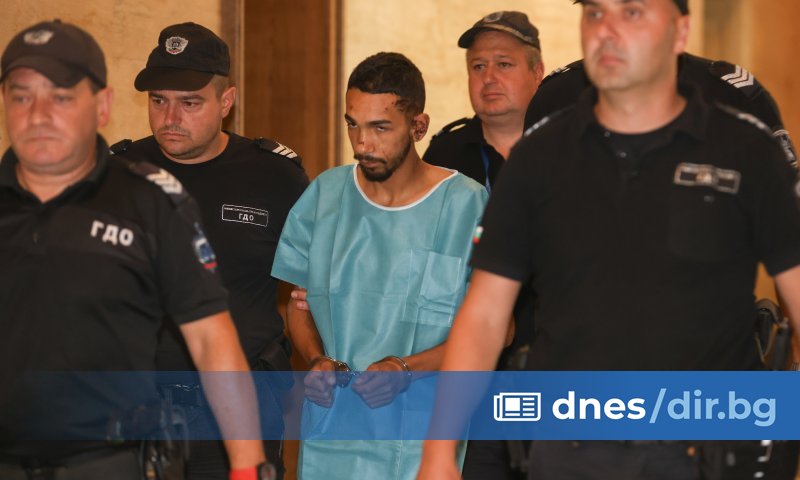 21-годишният Виктор Илиев, който буквално влетя с аудито си в