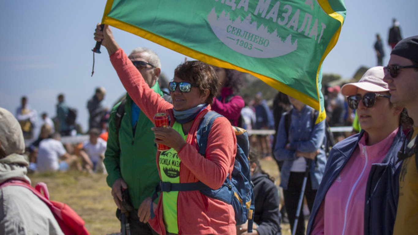 Българският туристически съюз организира честване на Алеко Константинов на 13 януари пред паметника му в София
