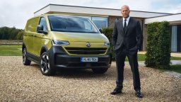 Джейсън Стейтъм ще доставя пратки с новия Volkswagen Transporter