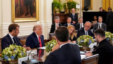 Президентът на САЩ Доналд Тръмп определи преговорите с украинския президент