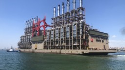  Ирак наема плаващи електроцентрали от Турция за справяне с внезапна енергийна криза