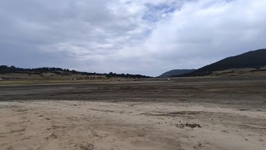 Вече над 100 дни язовир Батак се източва зверски всекидневно