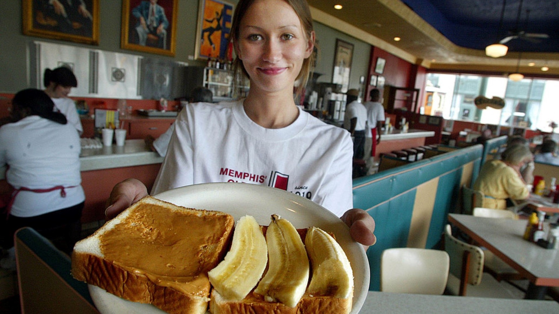 Искате да се храните в сепарето на Елвис Пресли? Все още може да го направите
