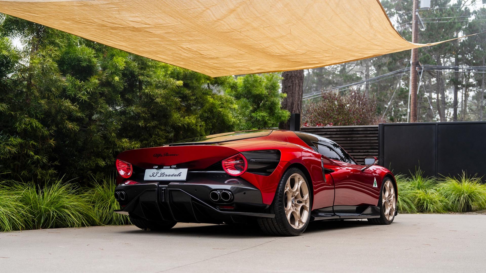 Alfa Romeo 33 Stradale 
