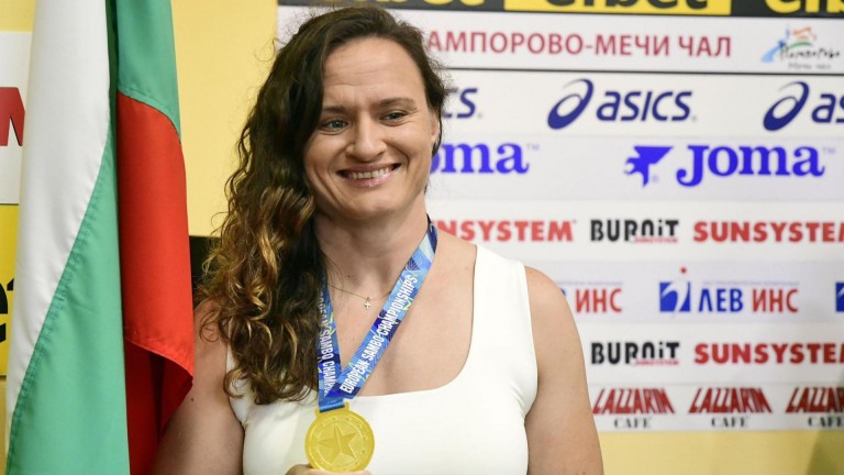 Шампионката по самбо Мария Оряшкова стана майка