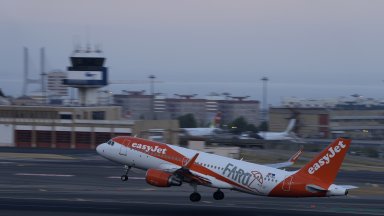 Пътник обзет от халюцинации се е опитал вчера да нахлуе